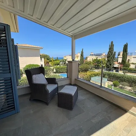 Aurelia Villa