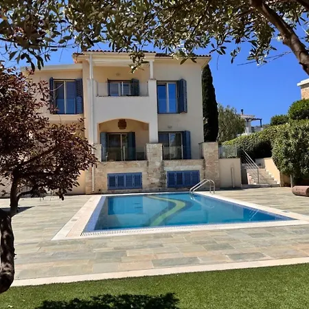 Aurelia Villa